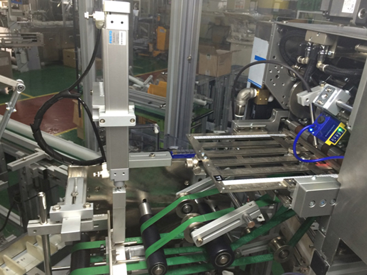 Automated earth and insertion device for manual