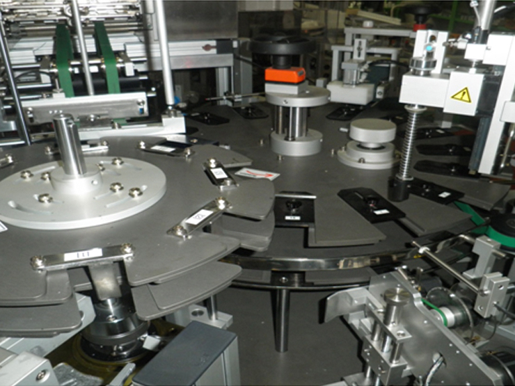 Star wheel device for bottle supply