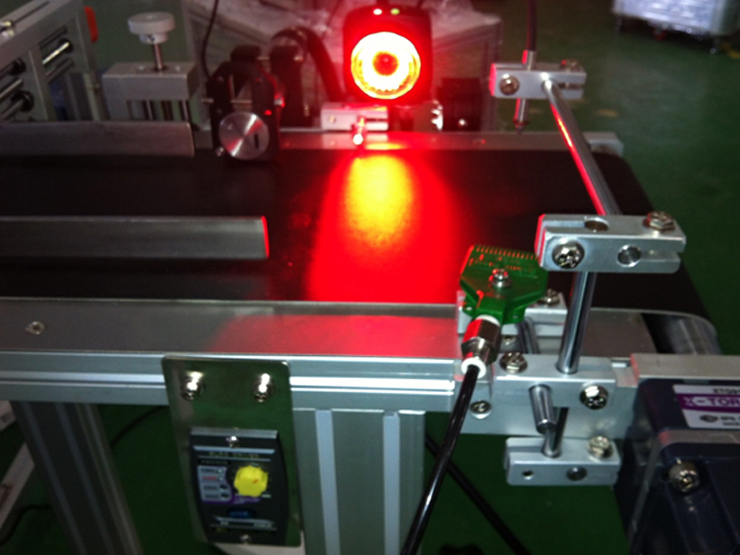Vision system device